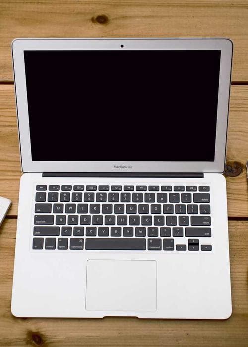 The desk · Hackney